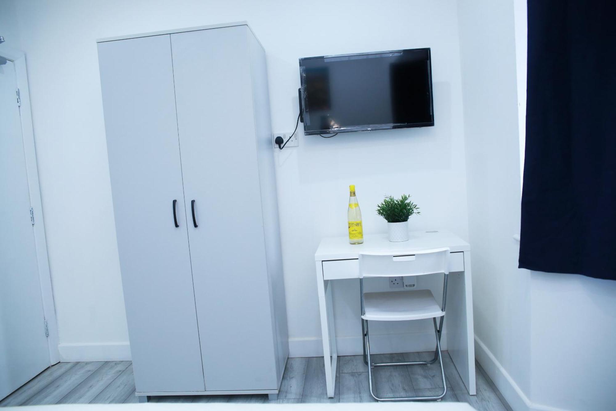 Lovely Apartment With Free Parking On Premises. Londres Exterior foto